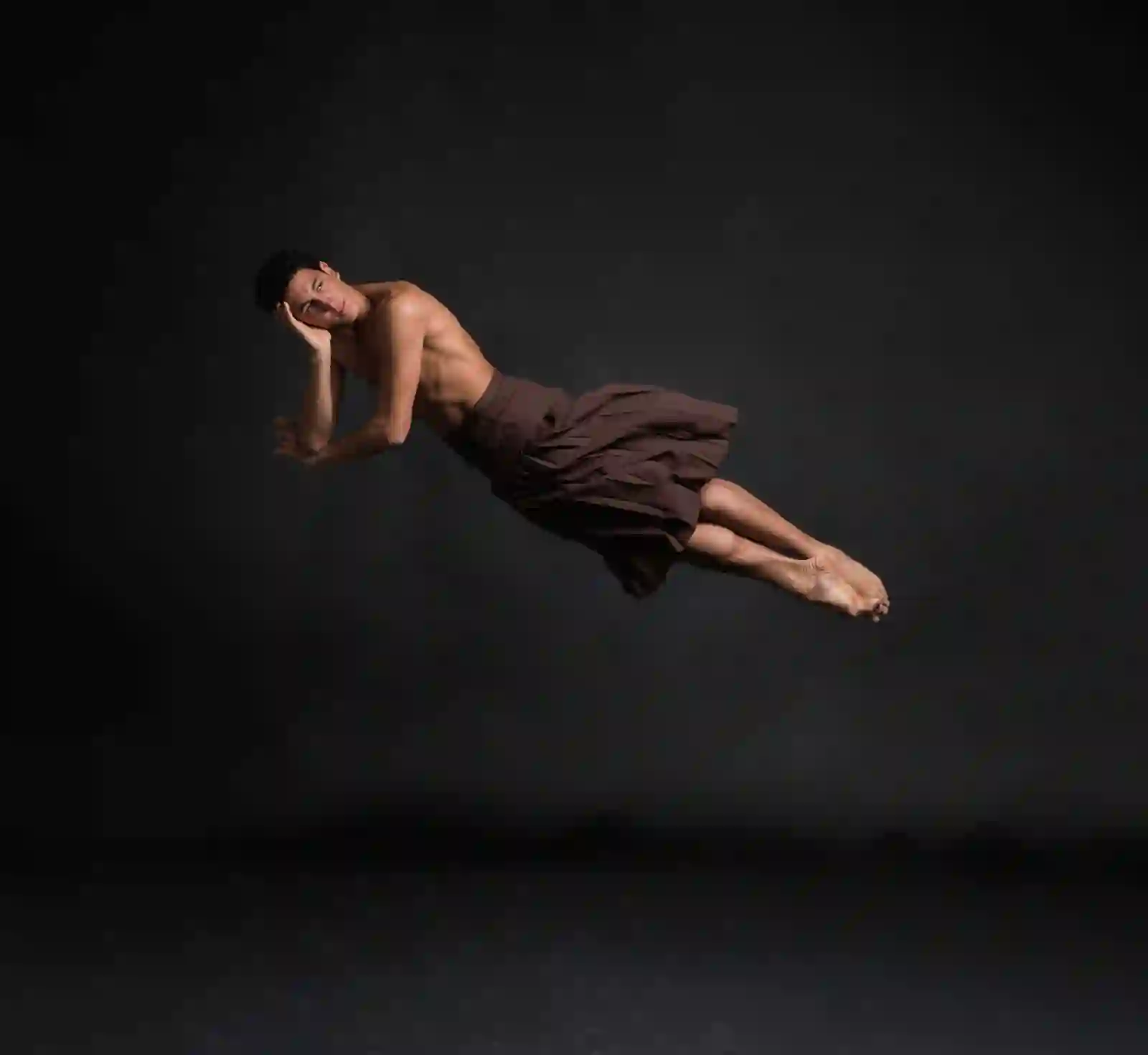 Álvaro Montelongo en estudio, trabajo de piso en el aire